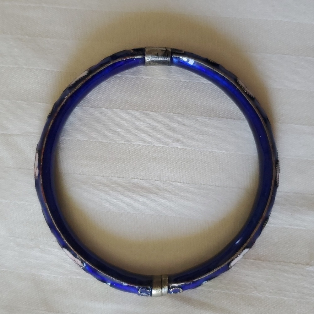 Vintage Chinese Cloisonne Blue Bangle